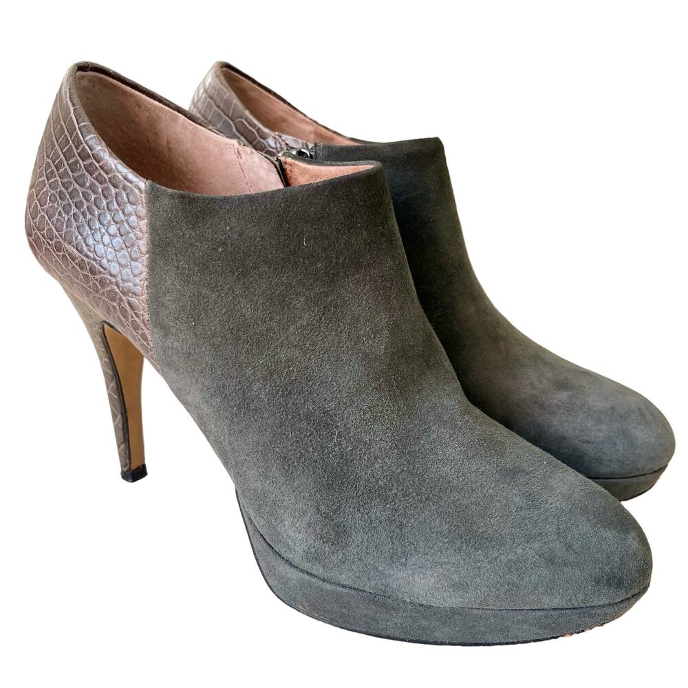 Vince Camuto Elvin Ankle Bootie Grey Zip Sz 8.5